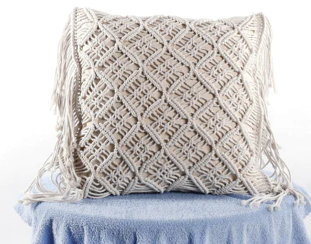 Woven Pillowcase with Tassel Design